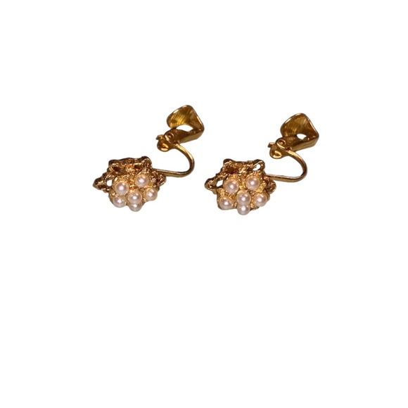 Vintage Pearl Cluster Clip On Earrings Faux Pearl Cluster Ball In Gold Tone - Picture 2 of 5